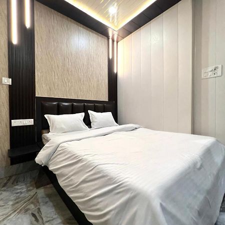 Durga P Guest House Near Harishchandra Ghat Varanasi Ngoại thất bức ảnh