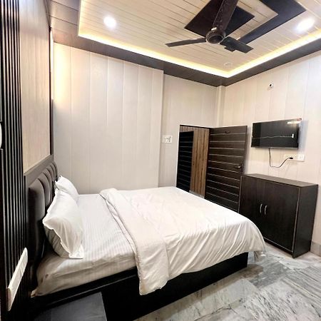 Durga P Guest House Near Harishchandra Ghat Varanasi Ngoại thất bức ảnh
